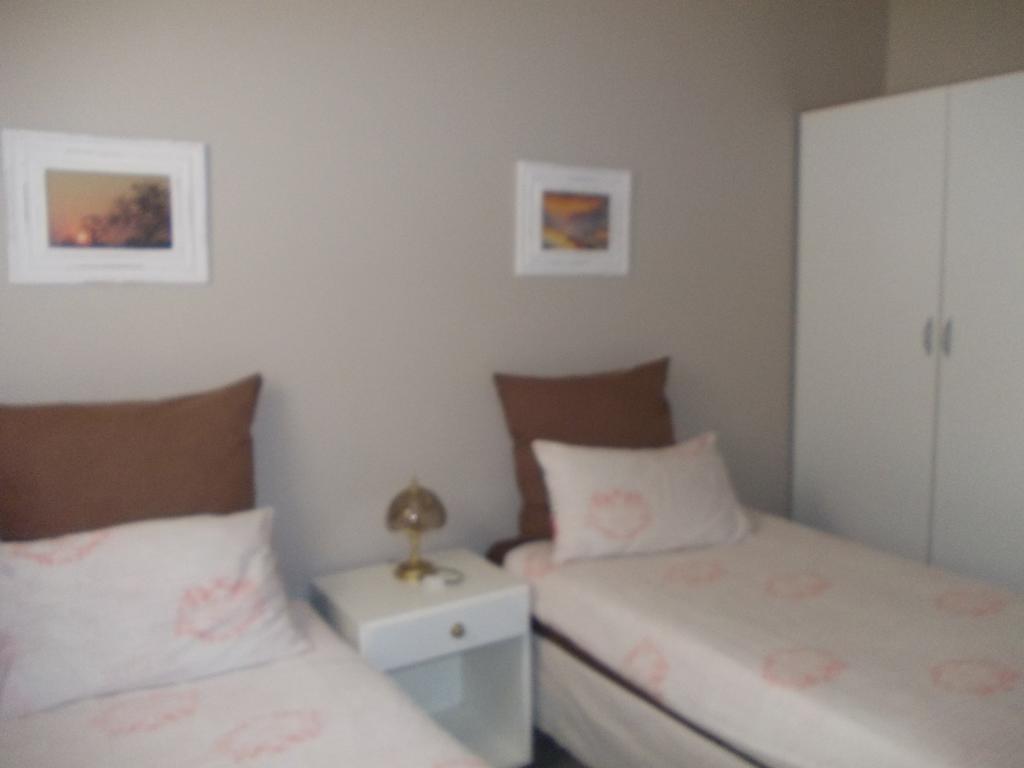 Huis KlipdriftSelf Catering &B&B Henties Bay Exterior foto